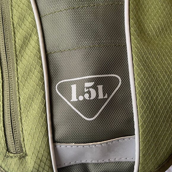 High Sierra Water Hydration Pack Hiking Green Backpack 1.5L - Picture 6 of 7